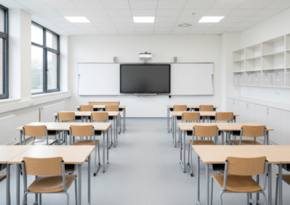 Školy a učebny